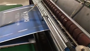 Полуавтоматическая машина для ламинирования гофрокартона (с подъемным механизмом)