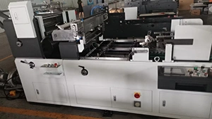 Машина для вклейки окошек