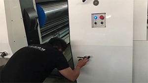 Регулировка давления формного и анилоксового валов