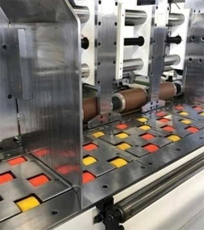 Механизм подачи с передней кромкой