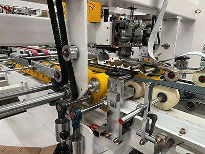 Сшивающая головка