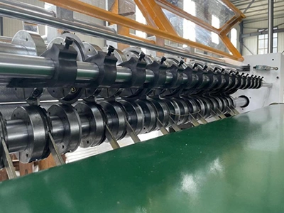 Секция продольной резки и прорезки слотов