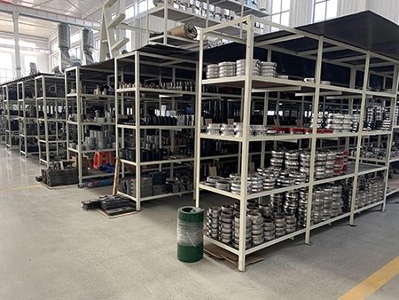 Склад сырья и комплектующих