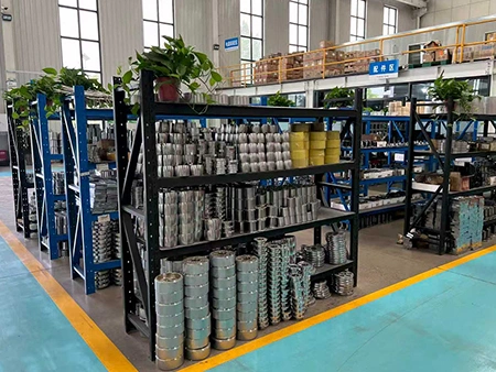 Склад сырья и комплектующих